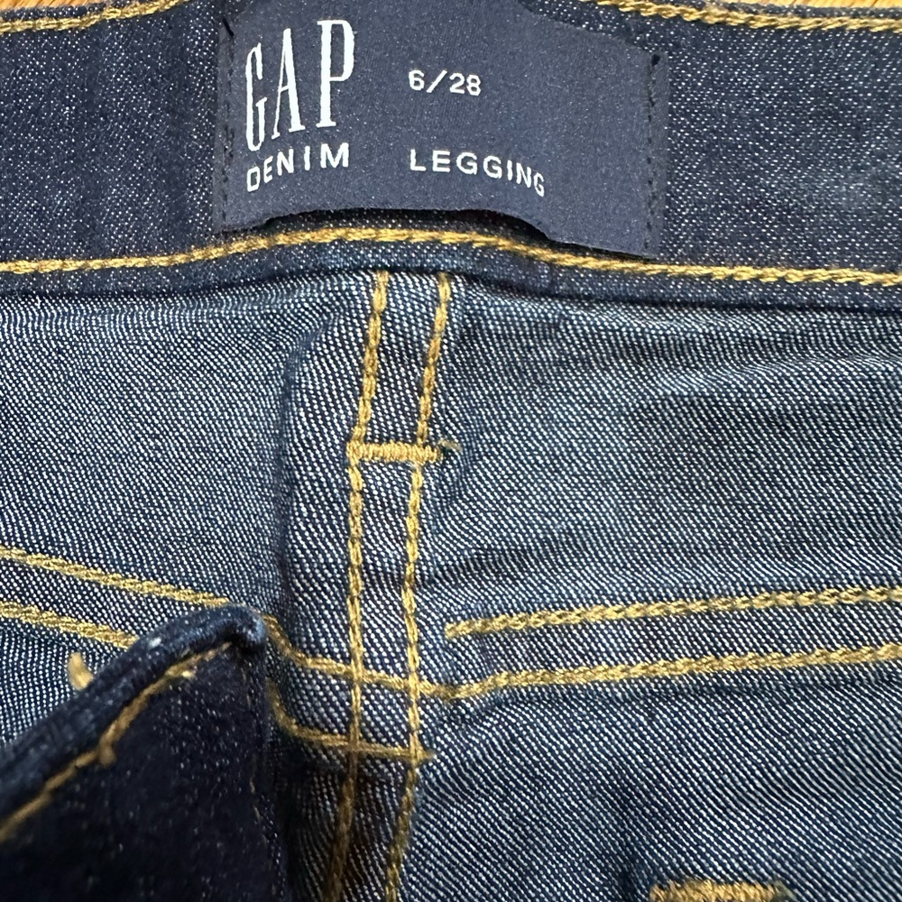 Gap 6/28 - Picture 4 of 9